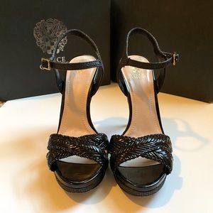 VINCE CAMUTO. Camryn. Size 9.5. Black